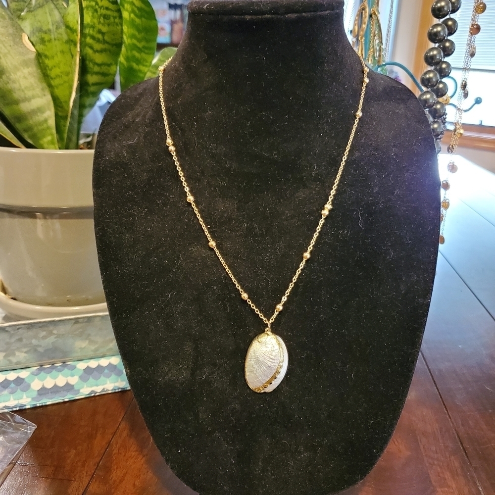 Gold Painted Shell Necklace